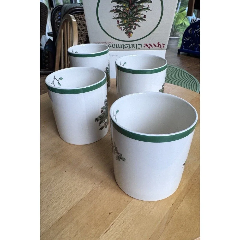 Spode Christmas Tree Porcelain Made in England Tom & Jerry Four Mugs